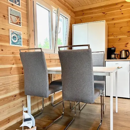 Holiday home Wioska Szczescia - Letniskowy Sliwin