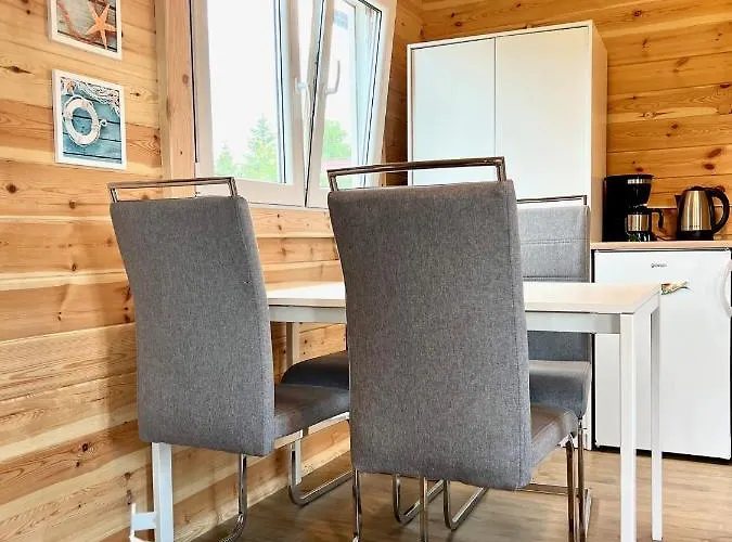 Dom wakacyjny Wioska Szczęścia - Letniskowy Sliwin