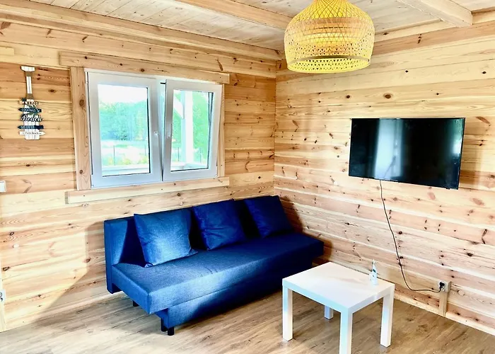 Dom wakacyjny Wioska Szczęścia - Letniskowy *