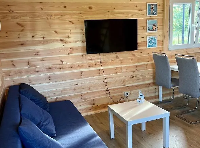 Dom wakacyjny Wioska Szczęścia - Letniskowy